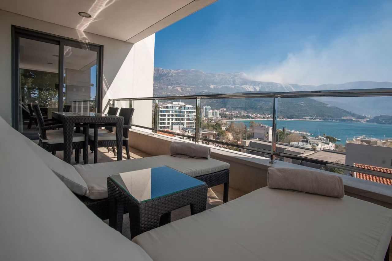 Apartment in Budva, Montenegro, 180 m² - Foto 2