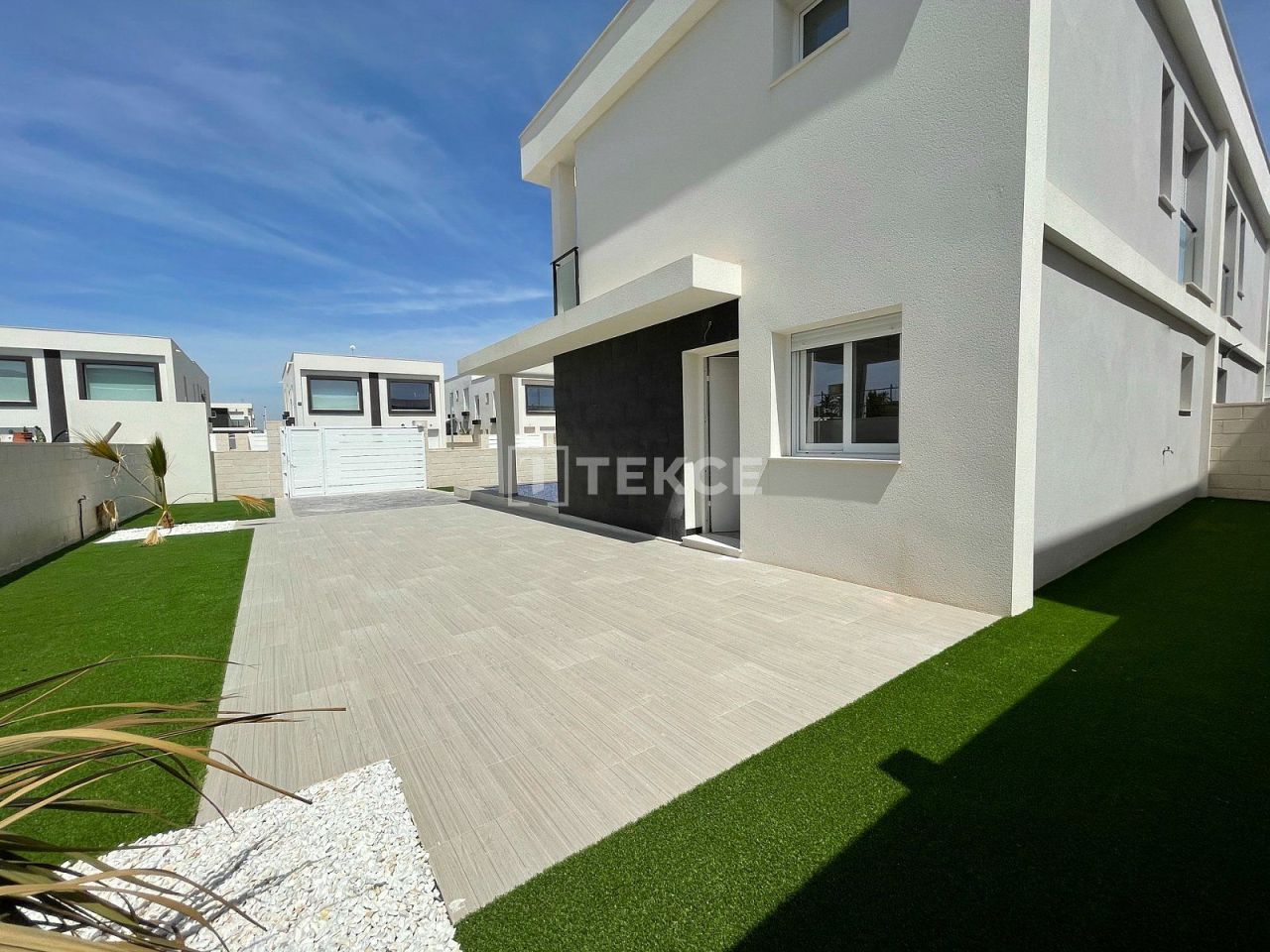 Villa in Santa Pola, Spain, 107 m² - picture 4