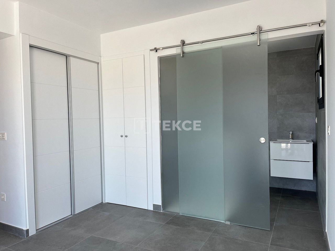 Villa in Santa Pola, Spain, 107 m² - picture 12