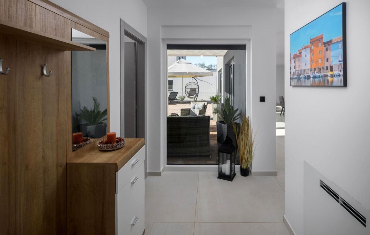 Villa à Poreč, Croatie, 178 m² - image 12