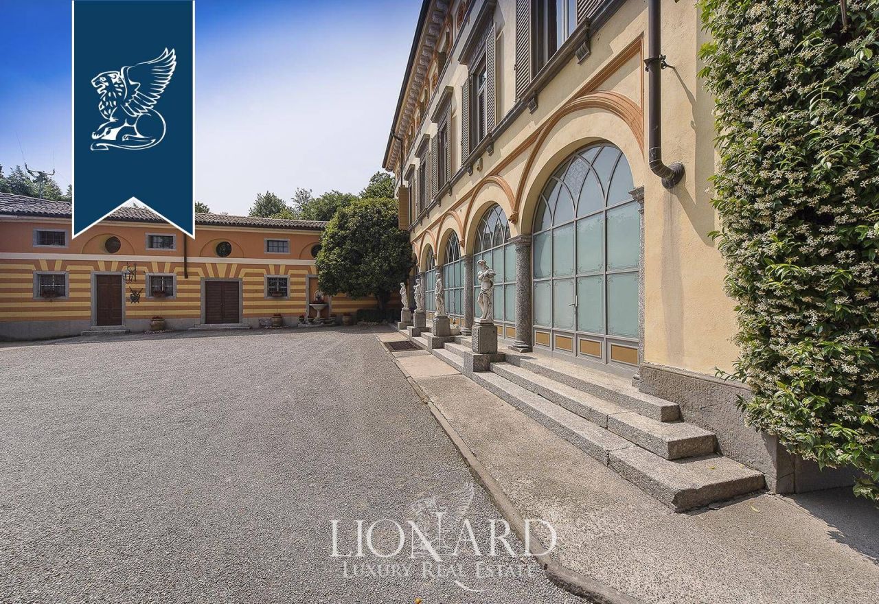 Villa à Bergame, Italie, 2 000 m² - image 9
