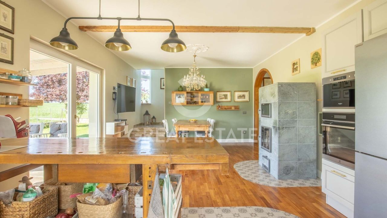 Villa a Castiglione del Lago, Italia, 182.6 m² - foto 13