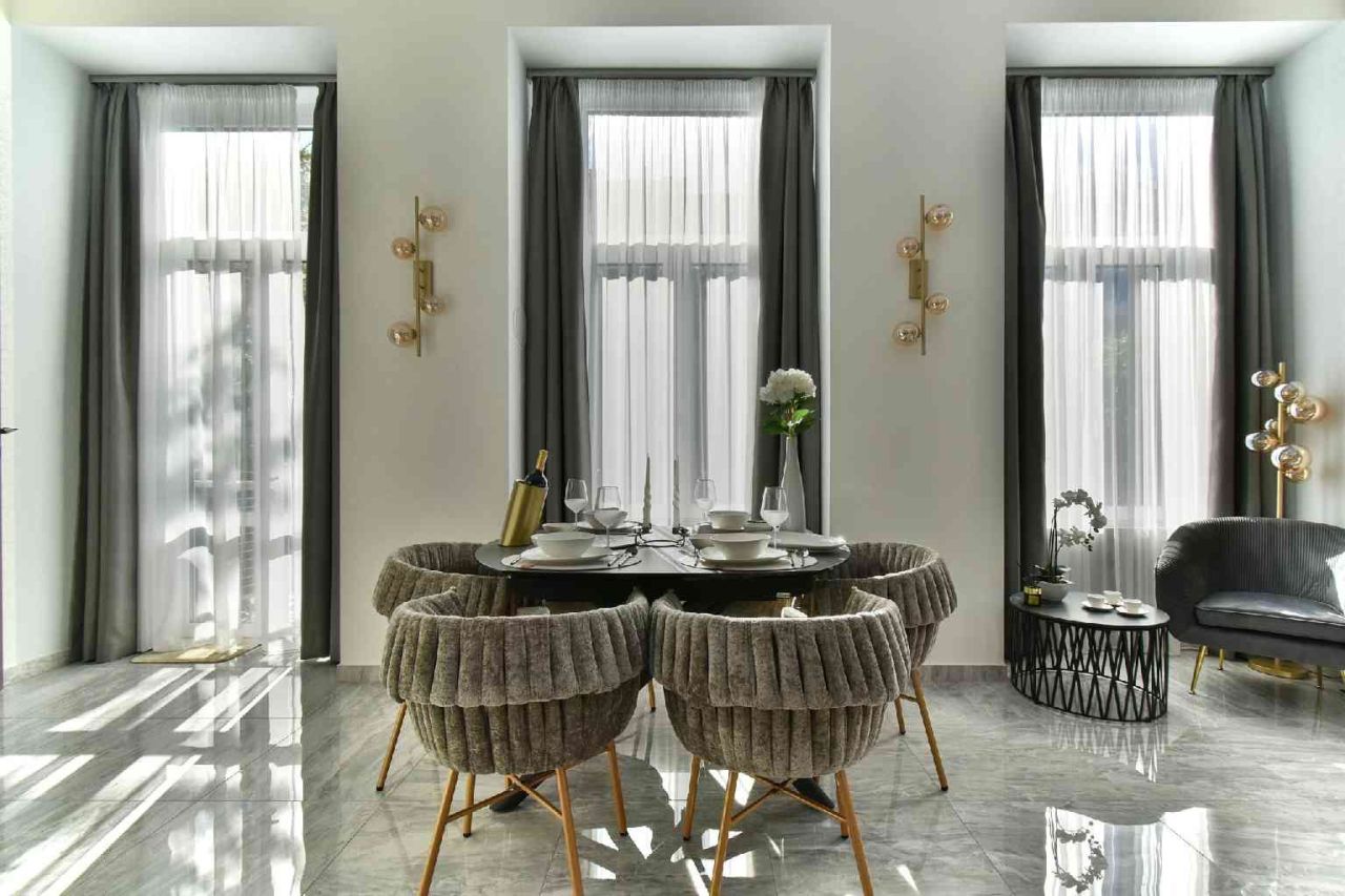 Flat in Budapest, Hungary, 103 m² - picture 1