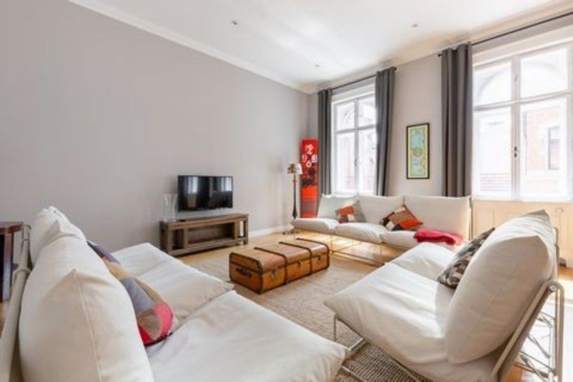 Apartment in Budapest, Hungary, 102 m² - picture 1