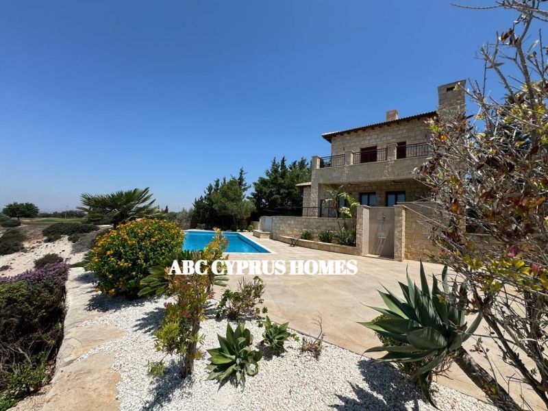 Mansion in Paphos, Cyprus, 390 m² - picture 1