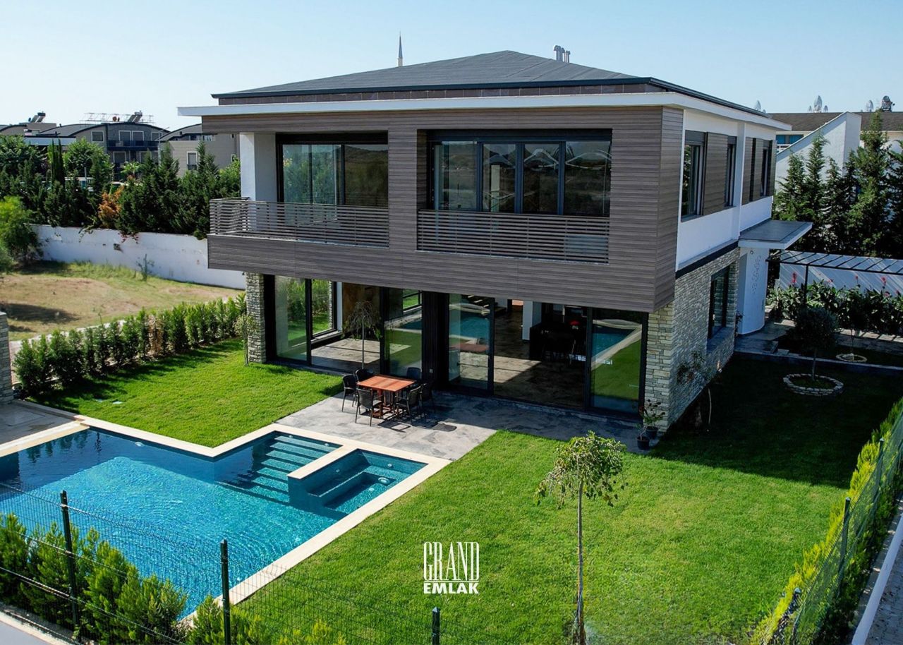 Villa à Antalya, Turquie, 192 m² - image 1