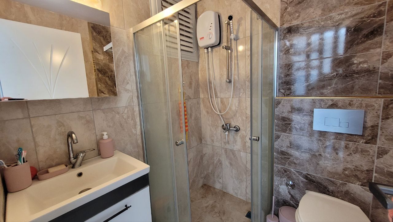 Flat in Mersin, Turkey, 68 m² - picture 9