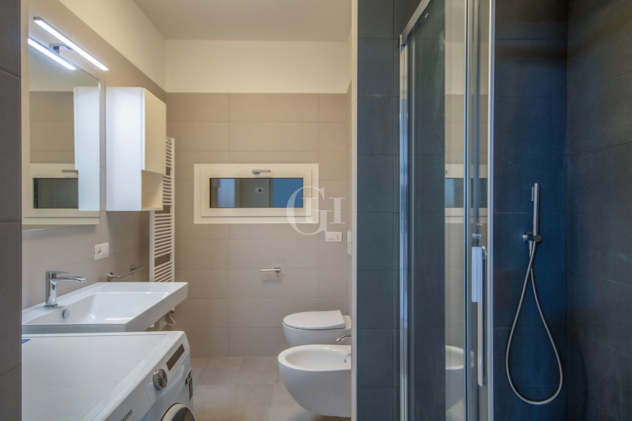 Apartment on Lake Garda, Italy, 90 m² - picture 9