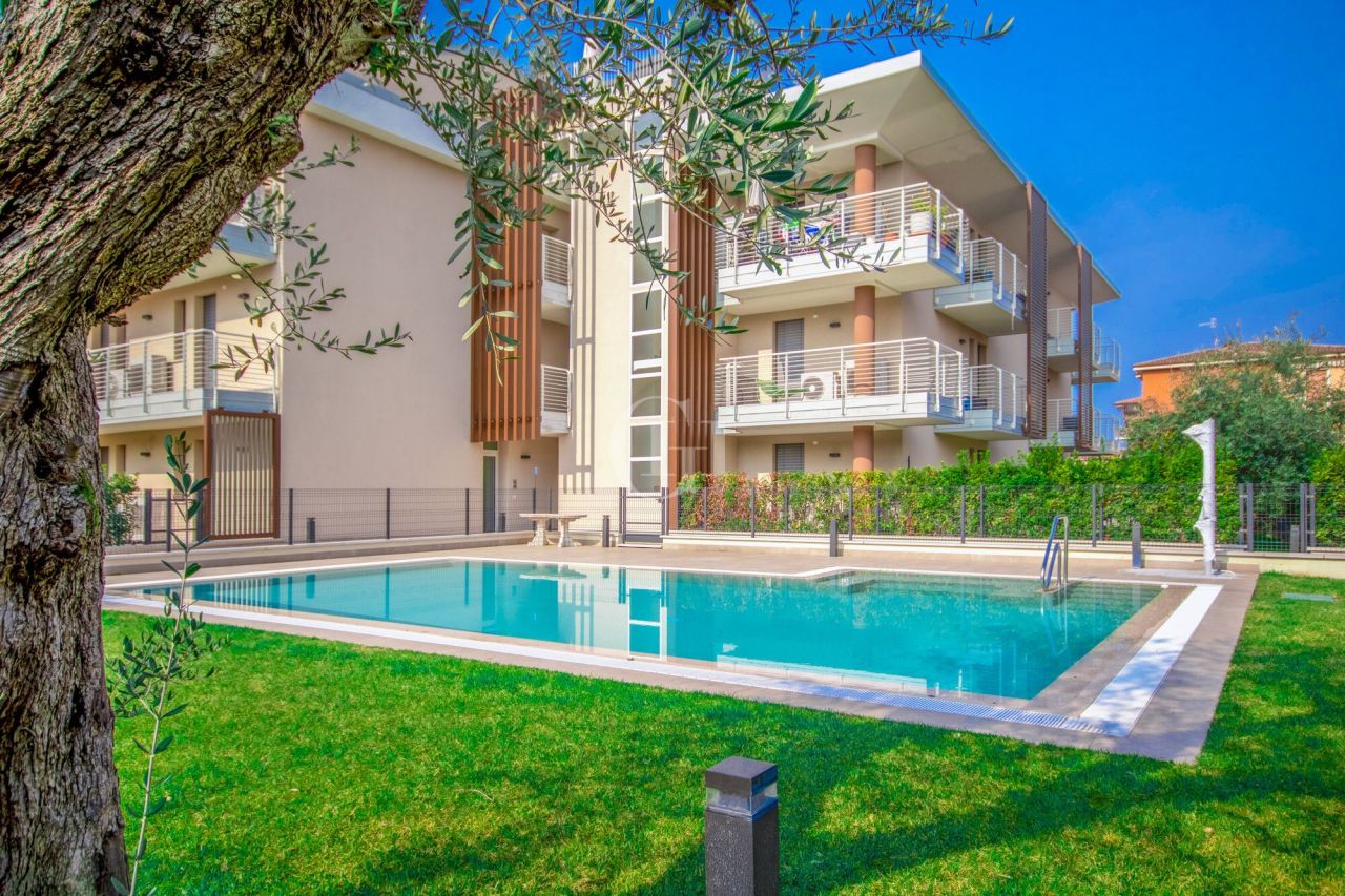 Apartment on Lake Garda, Italy, 90 m² - picture 3