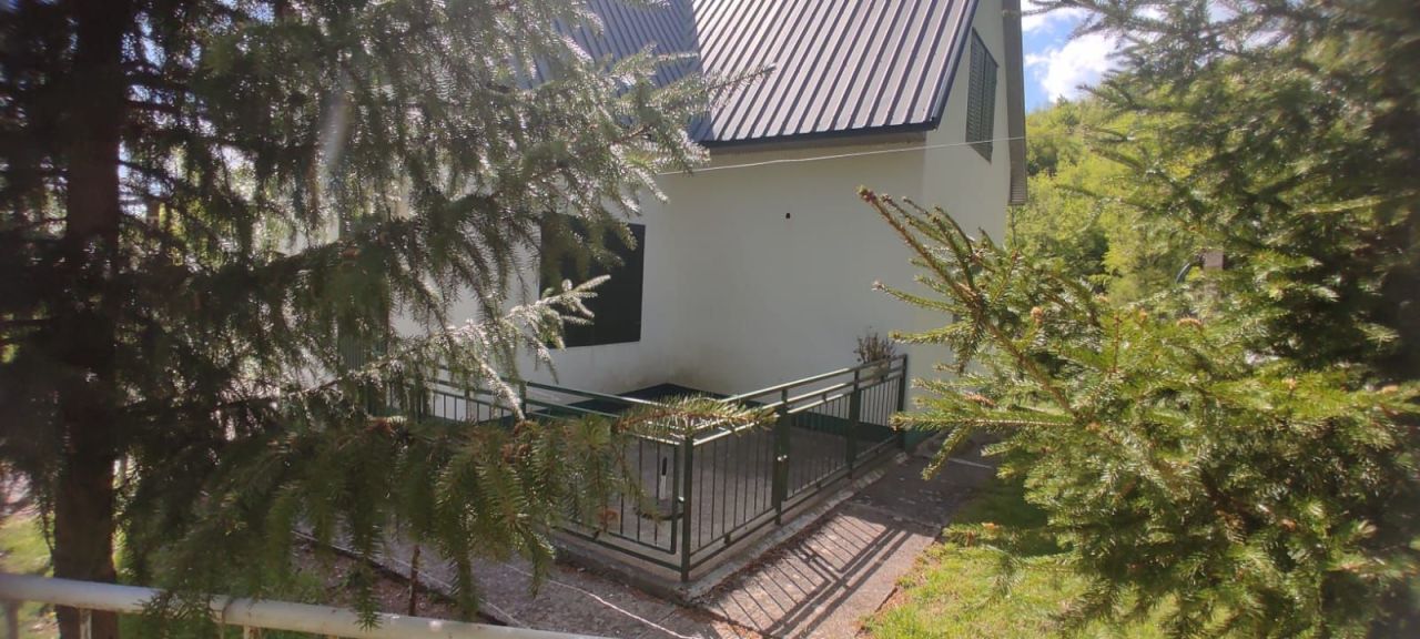 House in Kolasin, Montenegro, 110 m² - picture 3