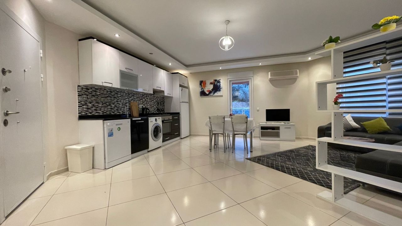 Apartment in Alanya, Turkey, 65 m² - picture 1