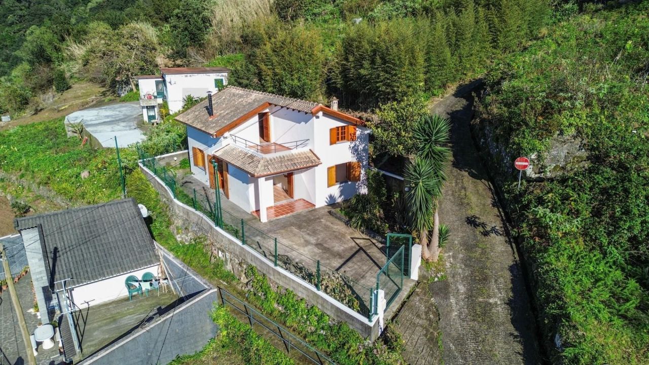 Cottage on Madeira, Portugal, 150 m² - picture 1