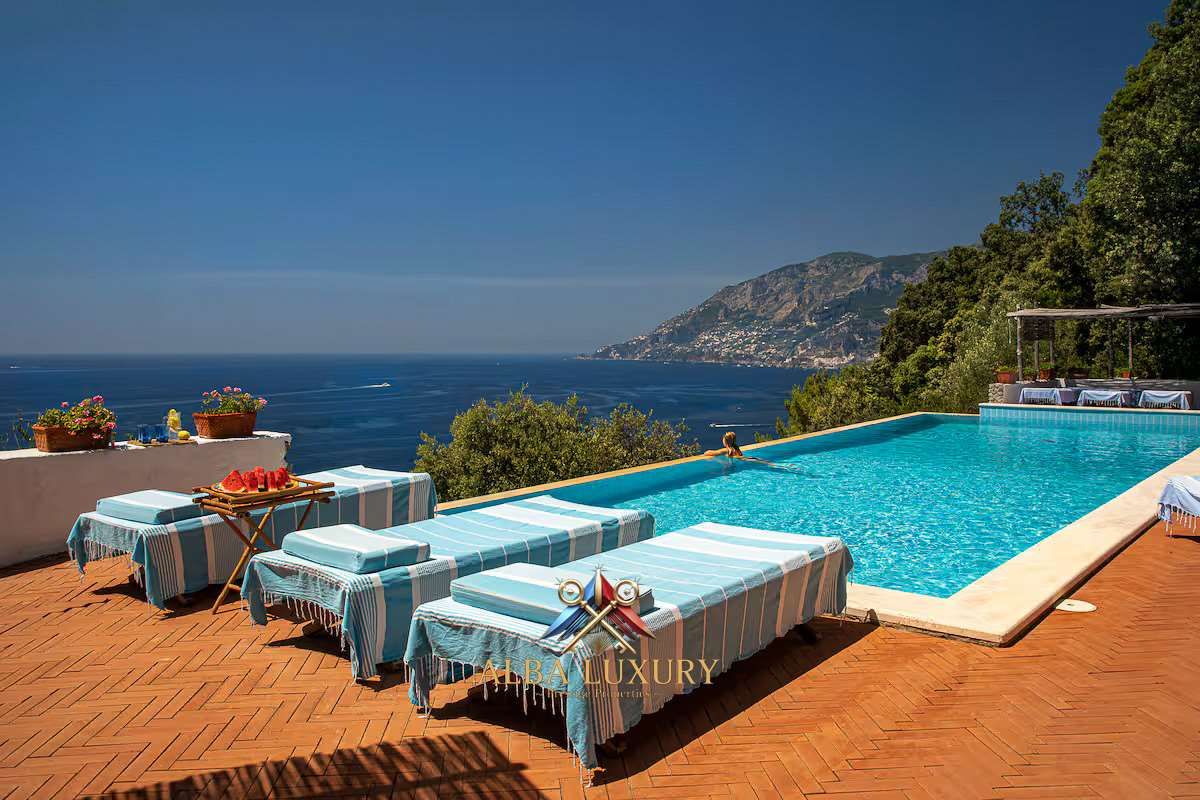 Villa via montecorvo, Italien, 450 m² - Foto 1