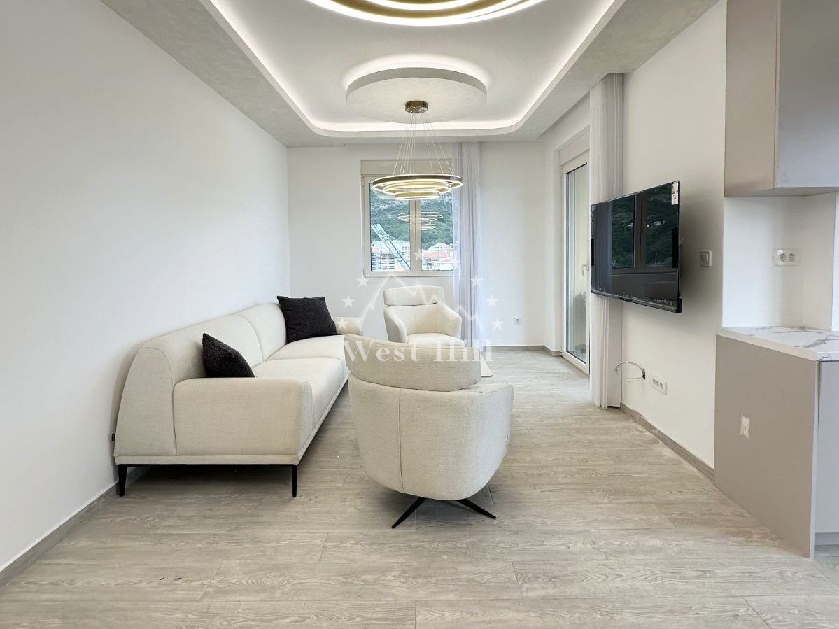 Apartment in Becici, Montenegro, 75 m² - picture 1