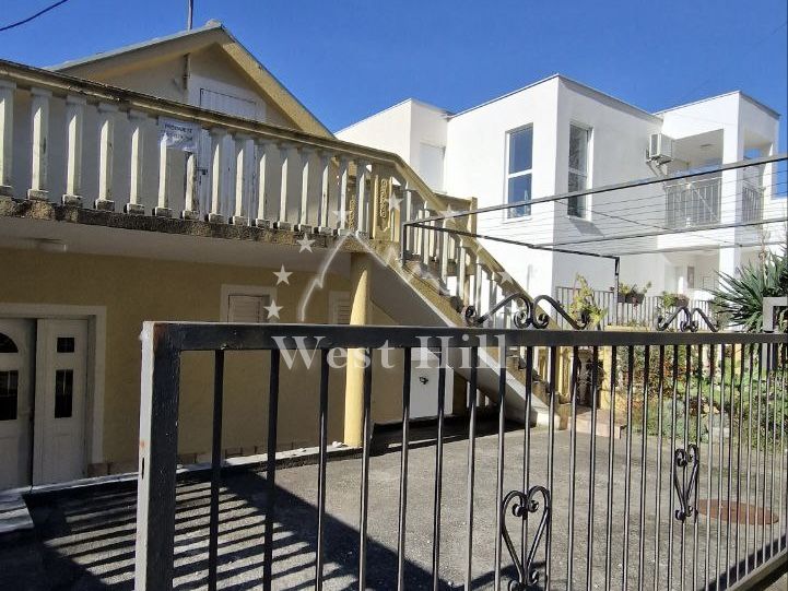 Casa Ratac, Montenegro, 80 m² - imagen 1