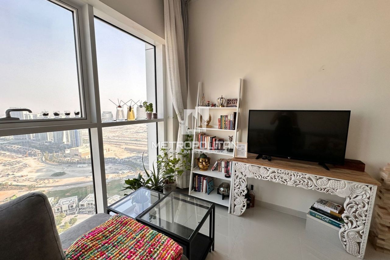 Apartment in Dubai, UAE, 58 m² - picture 2