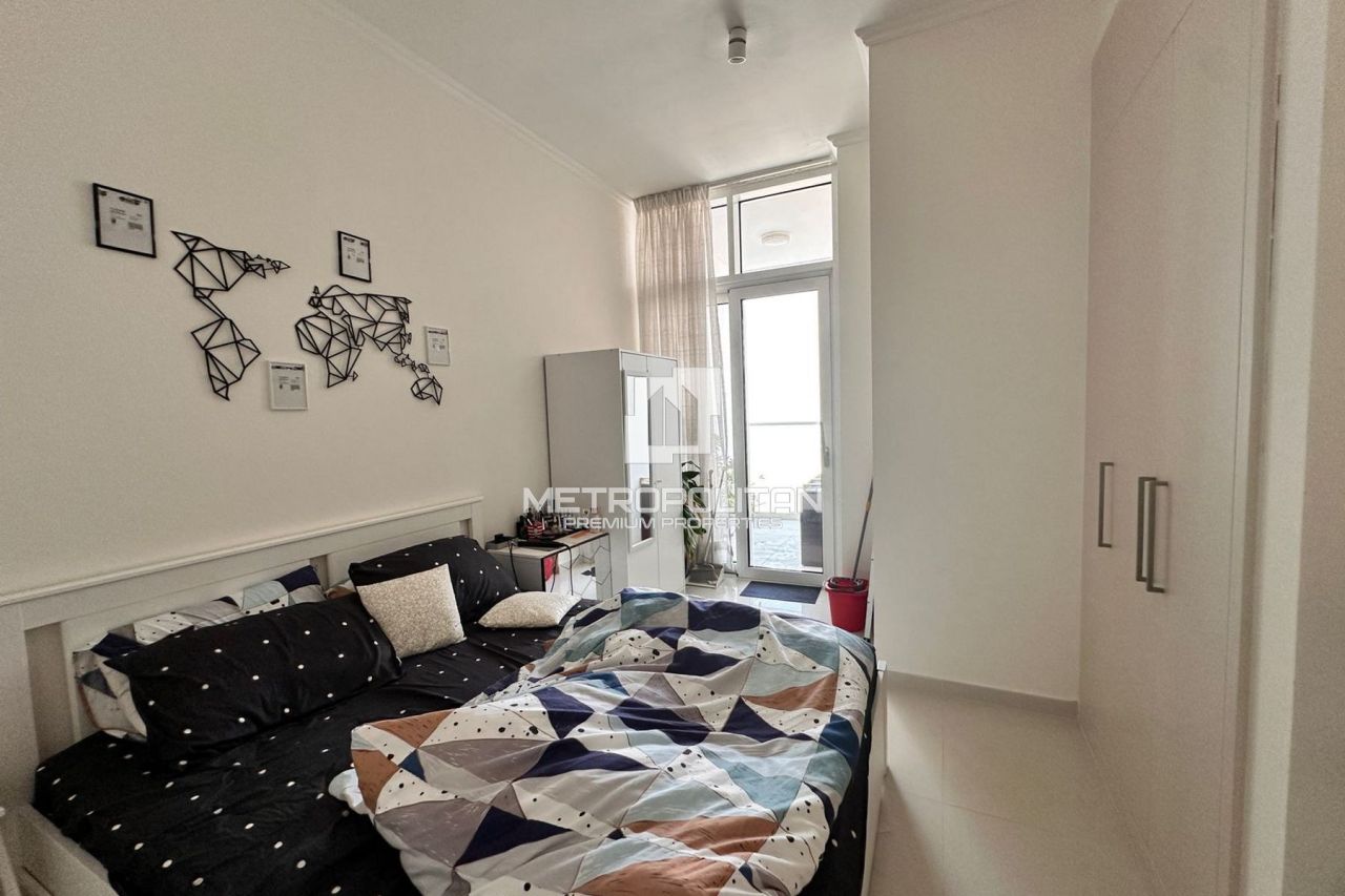 Apartment in Dubai, UAE, 58 m² - picture 4