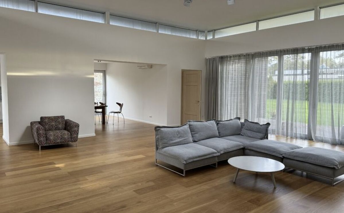 Maison dans le quartier de Riga, Lettonie, 2 150 m² - image 8