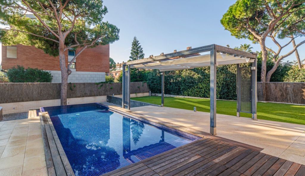 Villa in Gava Mar, Spain, 450 m² - picture 6