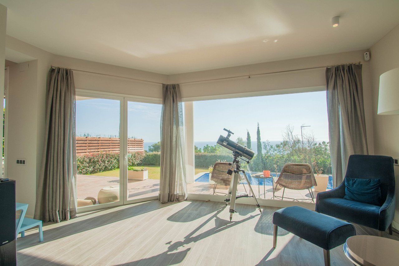 Maison à Castelldefels, Espagne, 312 m² - image 1