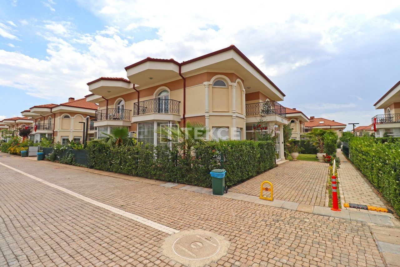 Villa en Antalya, Turquia, 310 m² - imagen 1