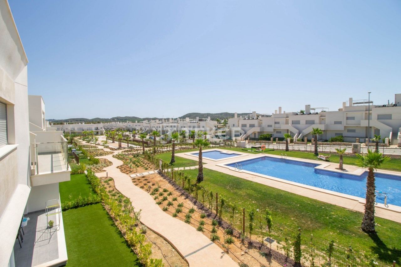 Apartment in Orihuela, Spain, 100 m² - picture 1