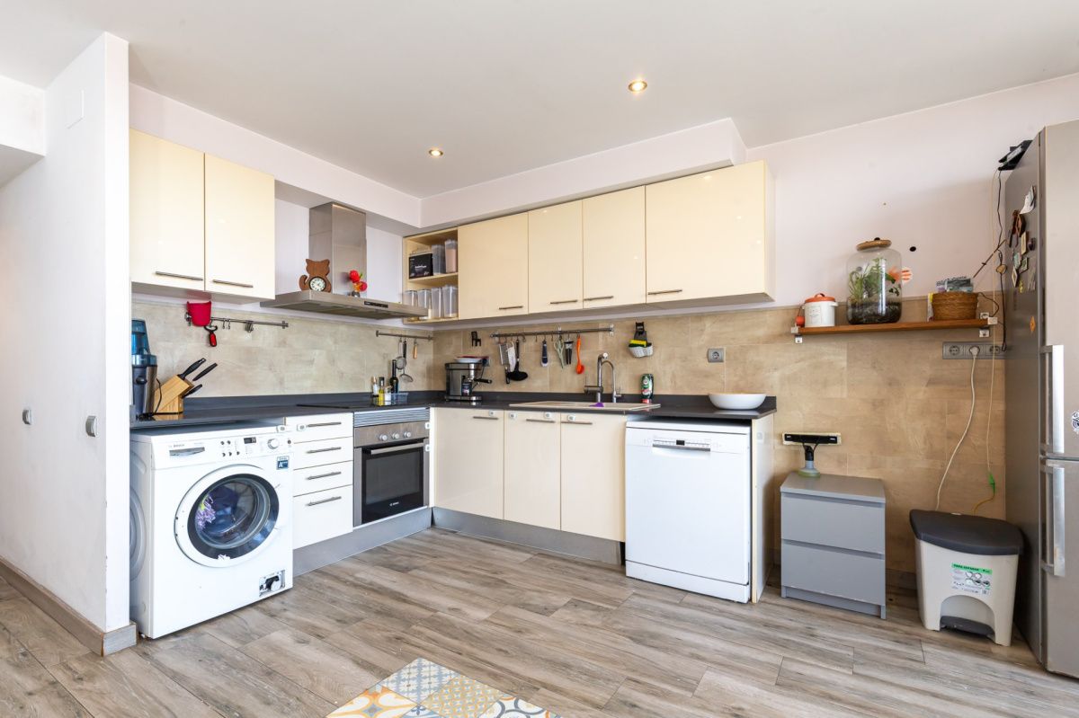 Piso en Barcelona, España, 132 m² - imagen 3