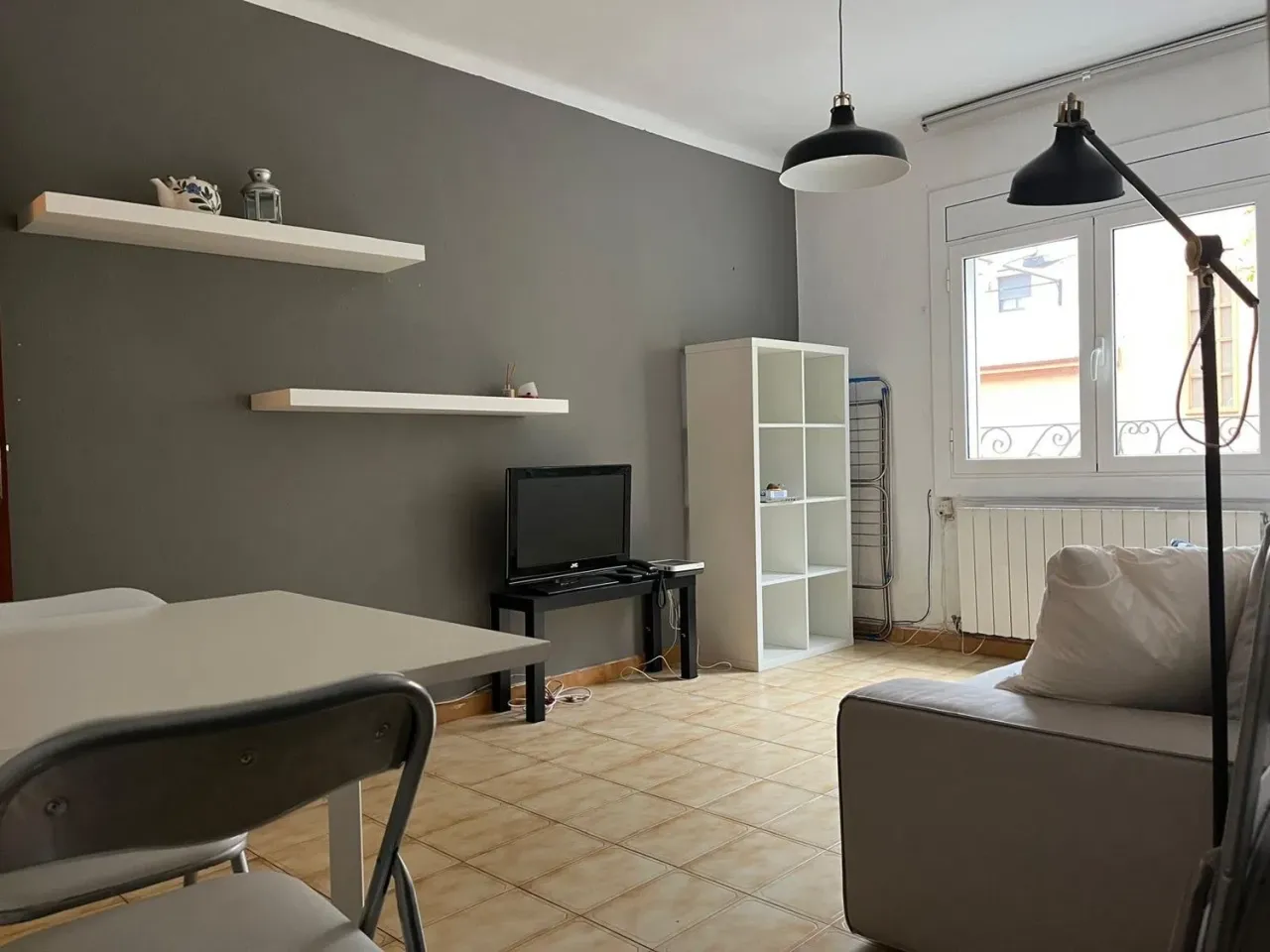 Wohnung in Barcelona, Spanien, 67 m² - Foto 1
