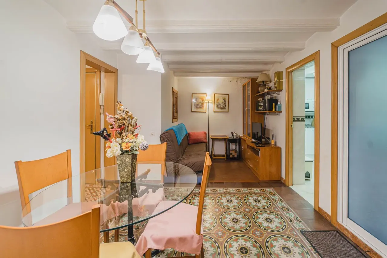 Piso en Barcelona, España, 47 m² - imagen 1