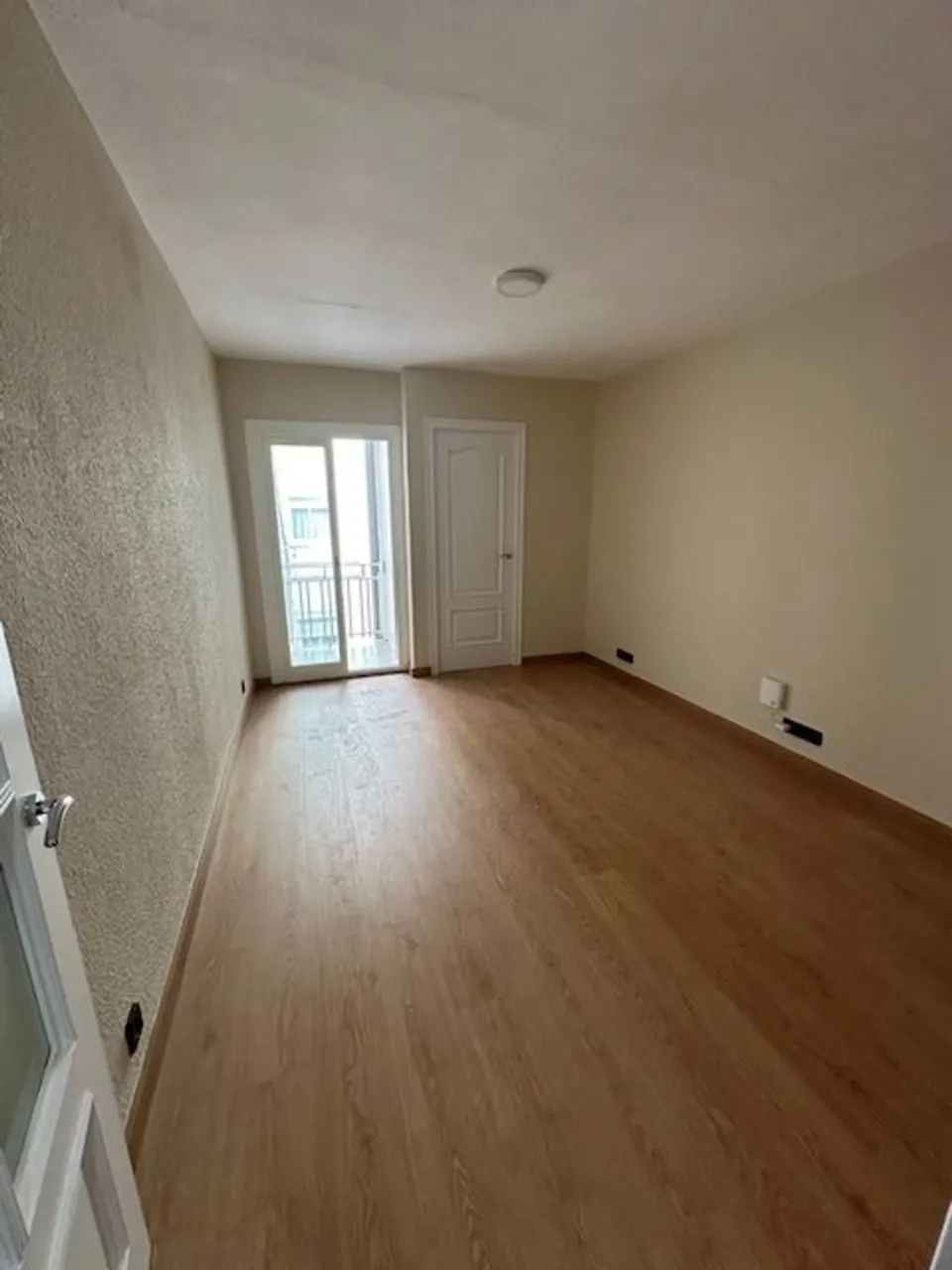 Piso en Barcelona, España, 55 m² - imagen 1