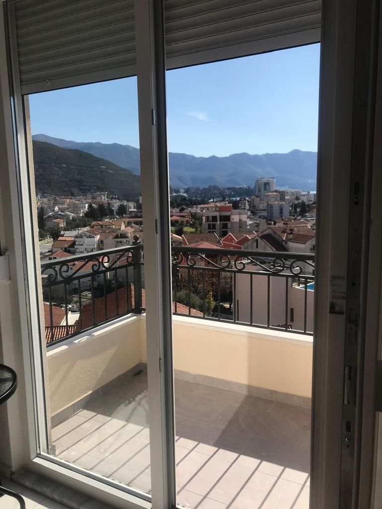 Apartment in Budva, Montenegro, 50 m² - picture 7