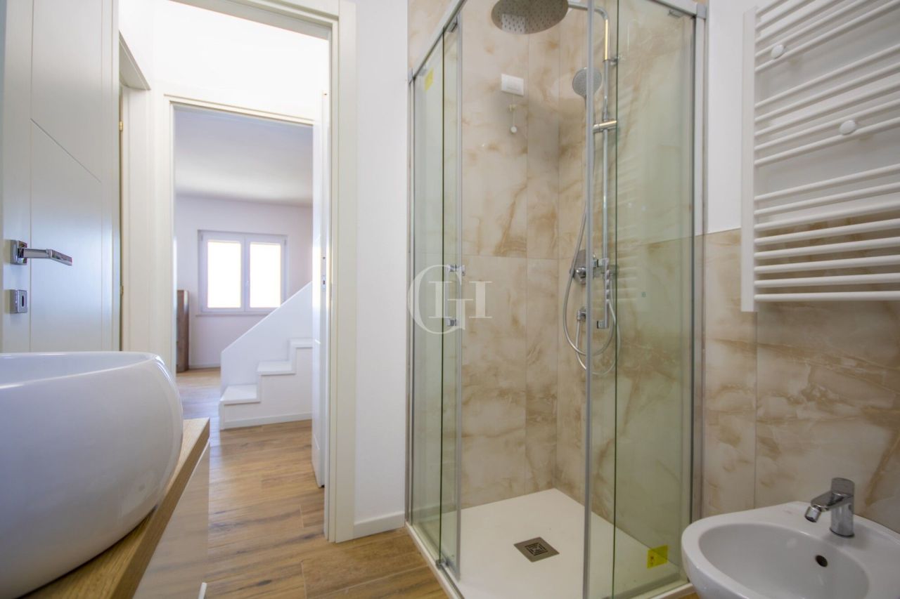 Villa sul Lago di Garda, Italia, 175 m² - foto 9