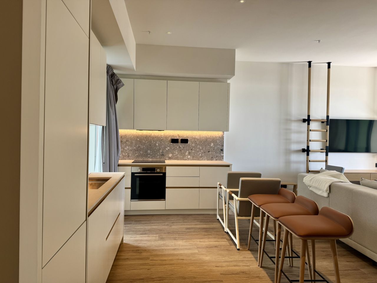 Appartamento a Tivat, Montenegro, 177 m² - foto 5