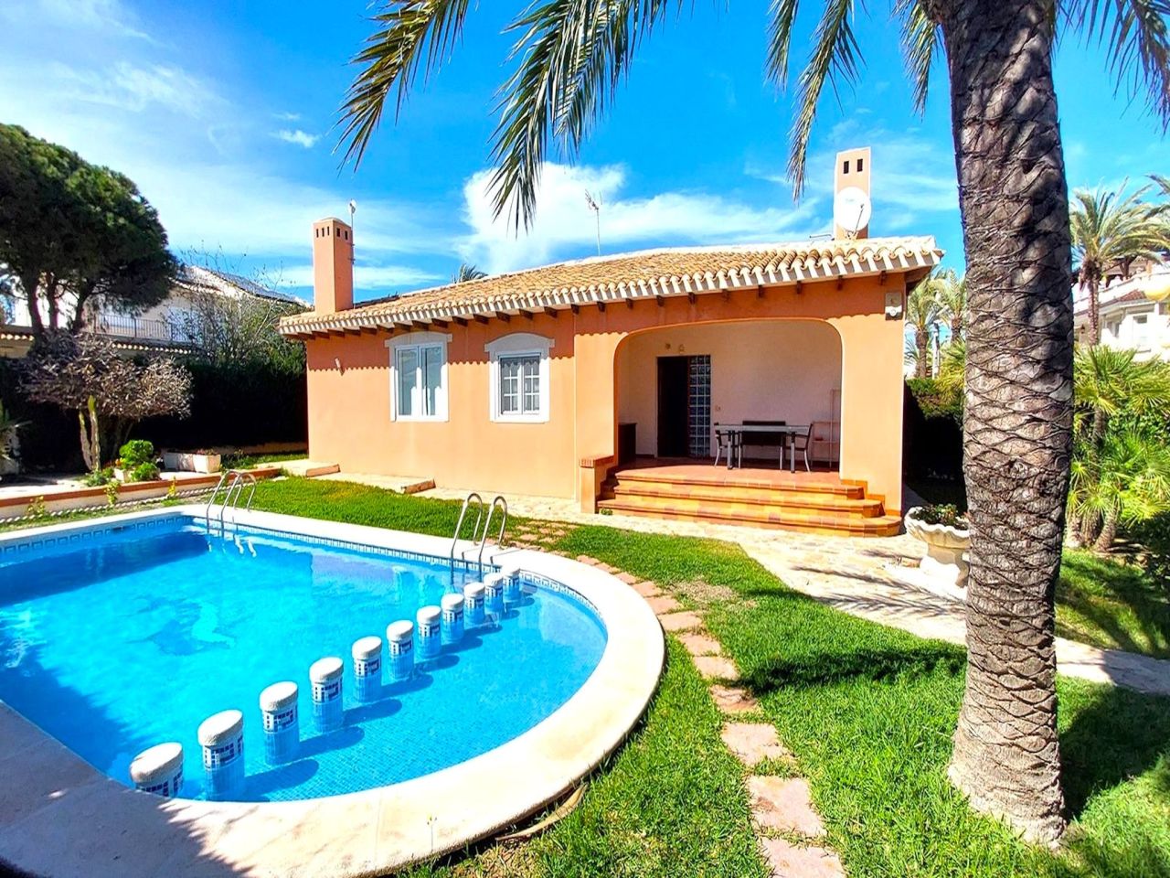 Villa in Orihuela, Spanien, 150 m² - Foto 1