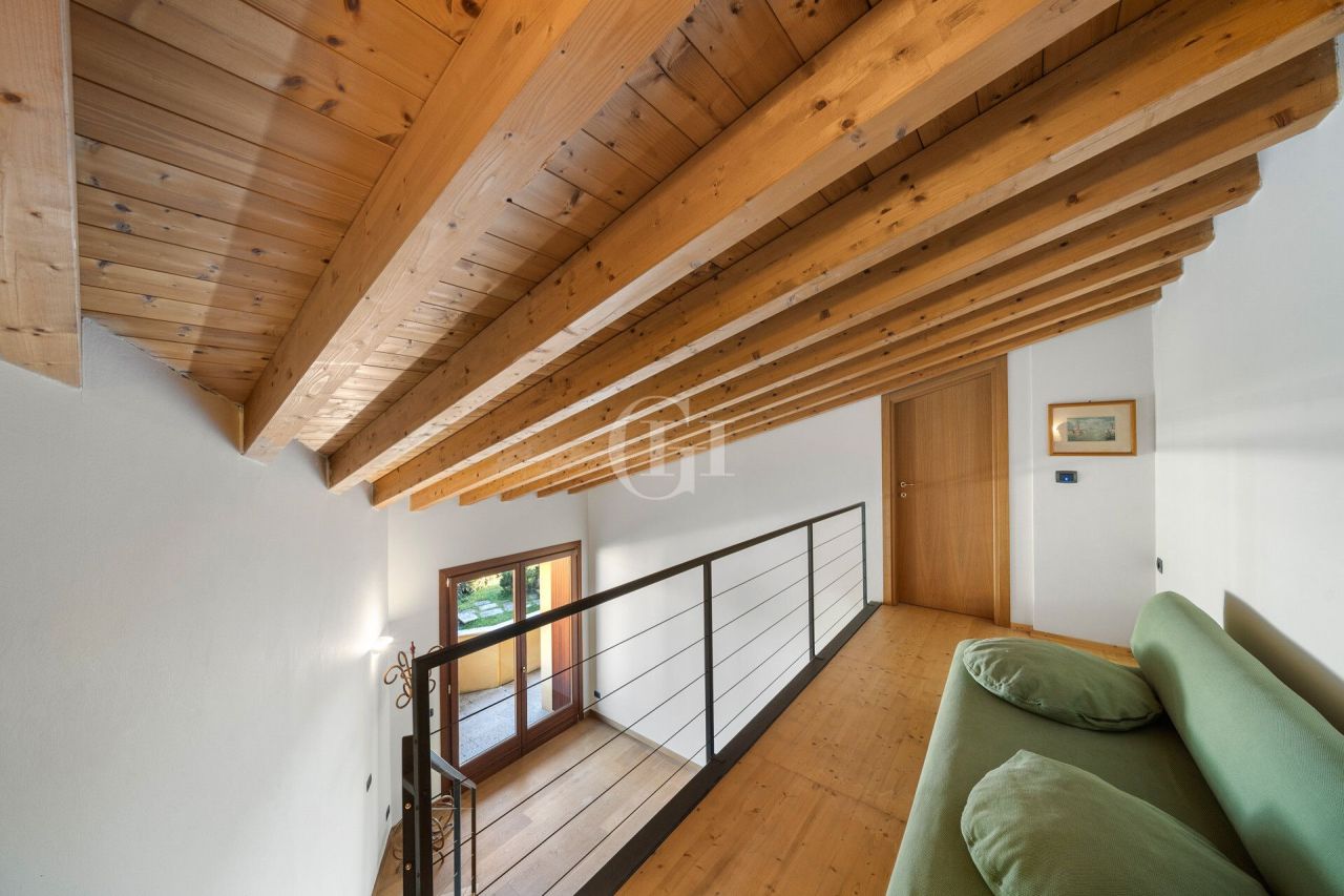 Villa par le Lac de Garde, Italie, 242 m² - image 12