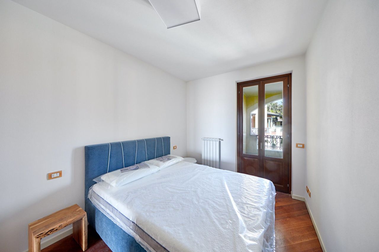 Ático por Lago de Garda, Italia, 81 m² - imagen 12