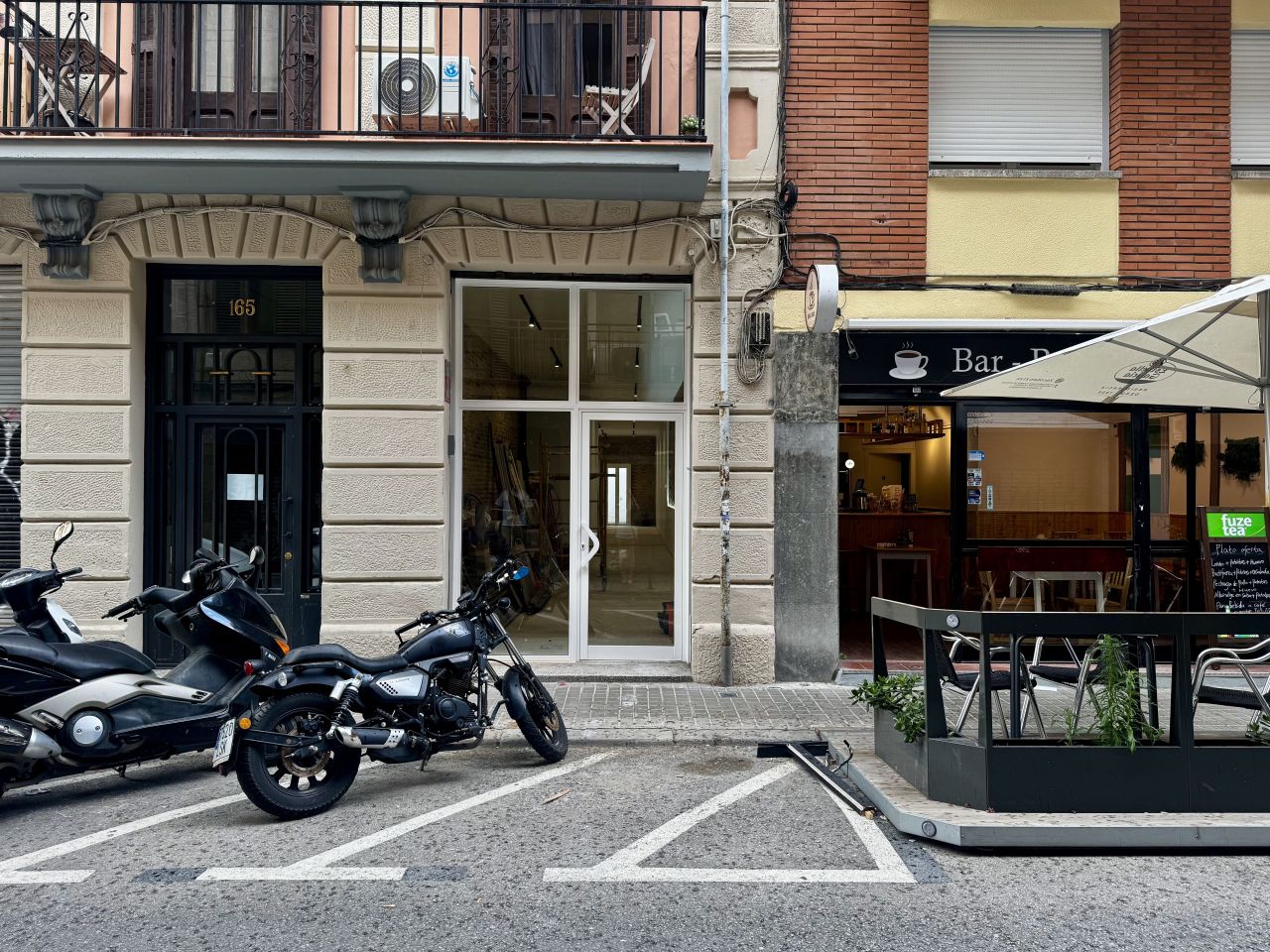 Propiedad comercial en Barcelona, España, 145 m² - imagen 1