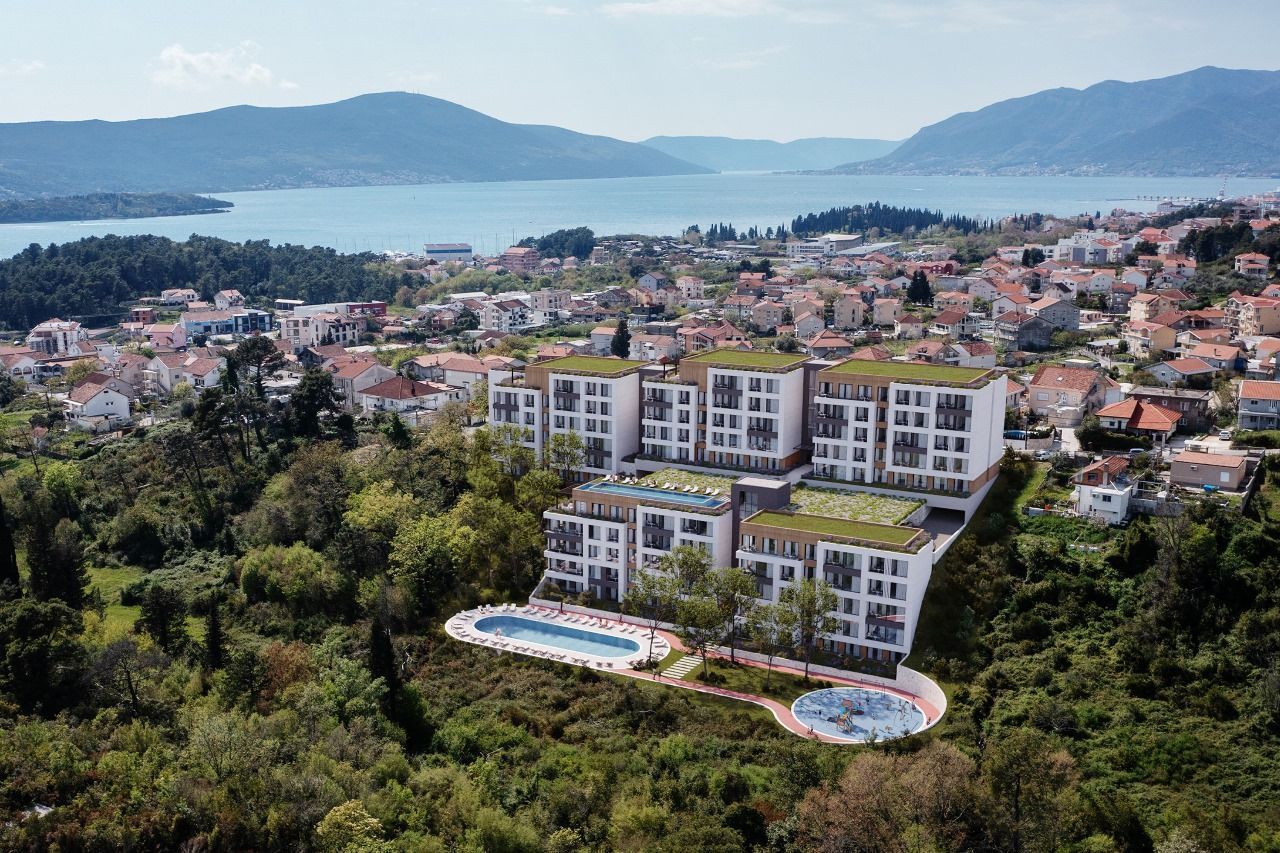 Apartment in Tivat, Montenegro, 44.97 m² - picture 1