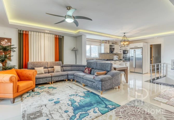 Flat in Alanya, Turkey, 220 m² - picture 1