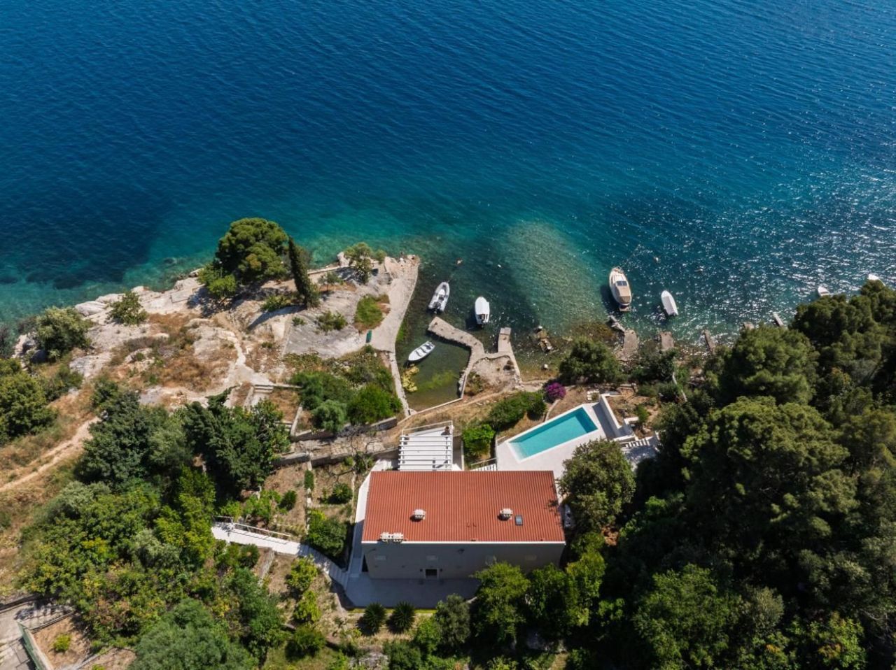 Villa en Ciovo, Croacia, 350 m² - imagen 1