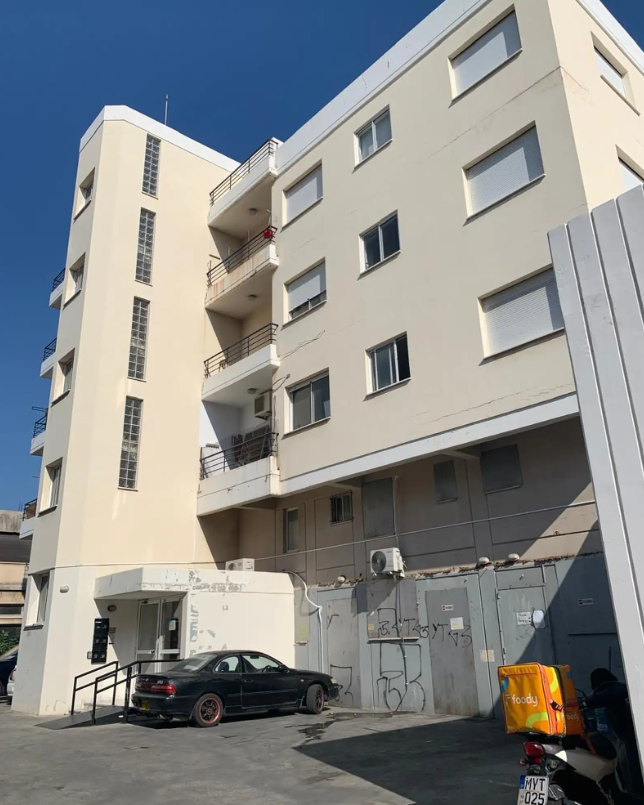 Mietshaus in Limassol, Zypern, 1 135 m² - Foto 1
