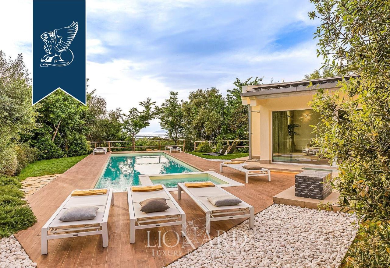 Villa in Marsala, Italy, 200 m² - picture 3