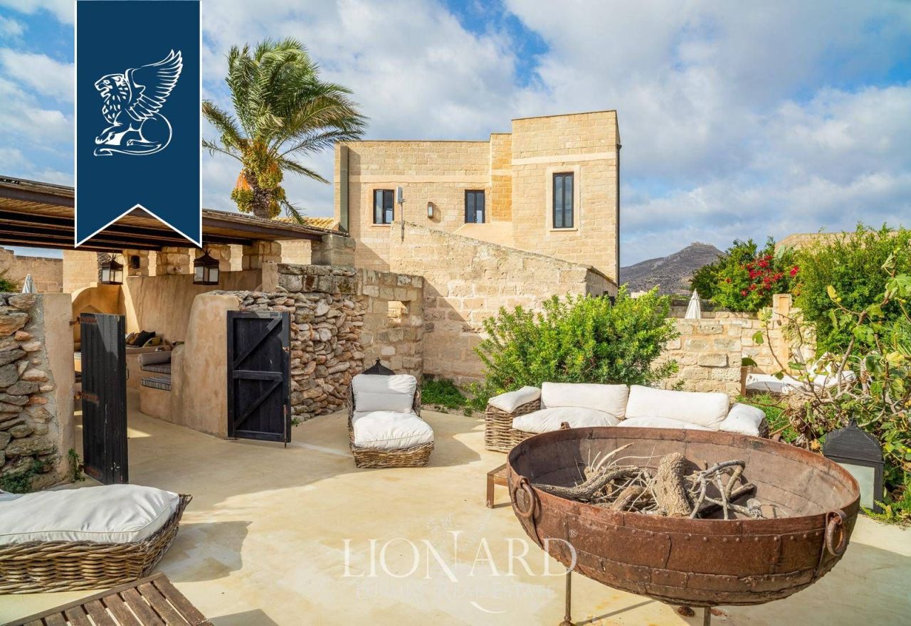 Hotel in Favignana, Italy, 620 m² - picture 3