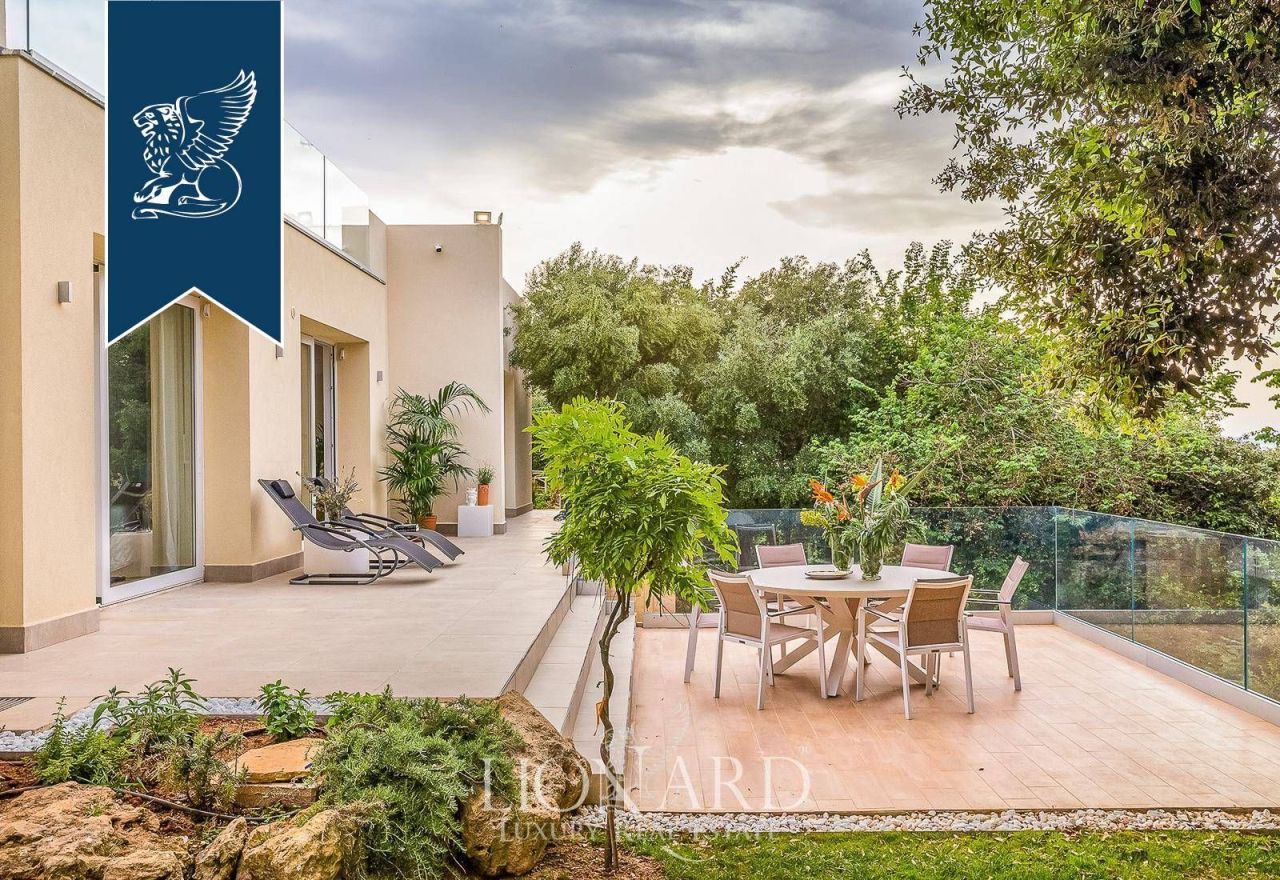 Villa in Marsala, Italy, 200 m² - picture 5