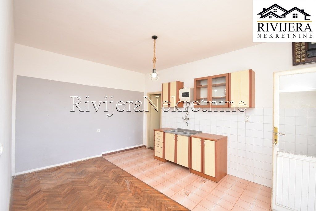 Flat in Herceg-Novi, Montenegro, 32 m² - picture 1