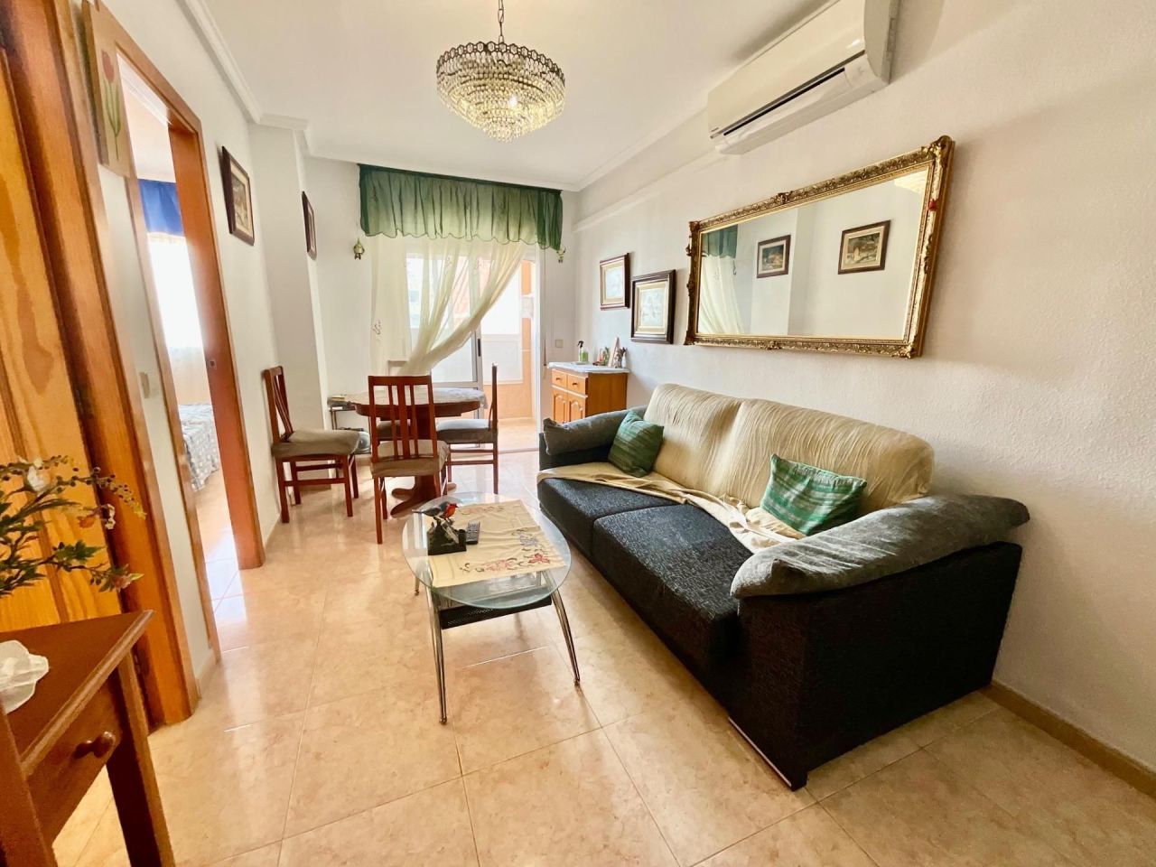 Flat in Torrevieja, Spain, 60 m² - picture 2