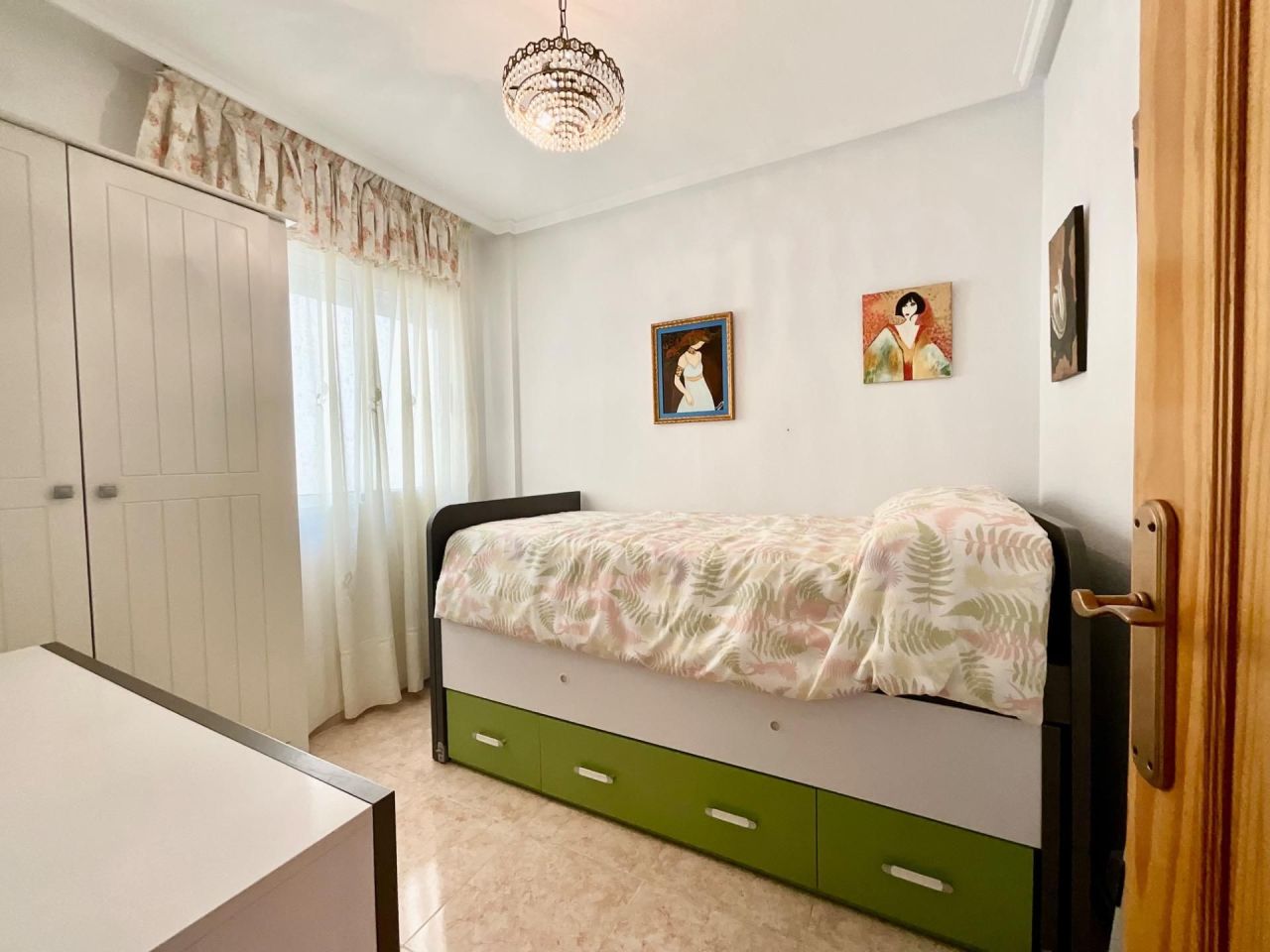 Flat in Torrevieja, Spain, 60 m² - picture 4