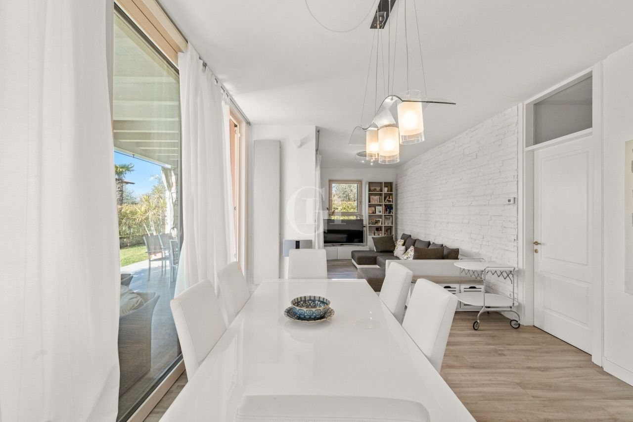 Villa sul Lago di Garda, Italia, 330 m² - foto 5