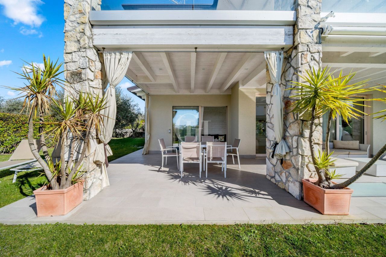 Villa sul Lago di Garda, Italia, 330 m² - foto 2