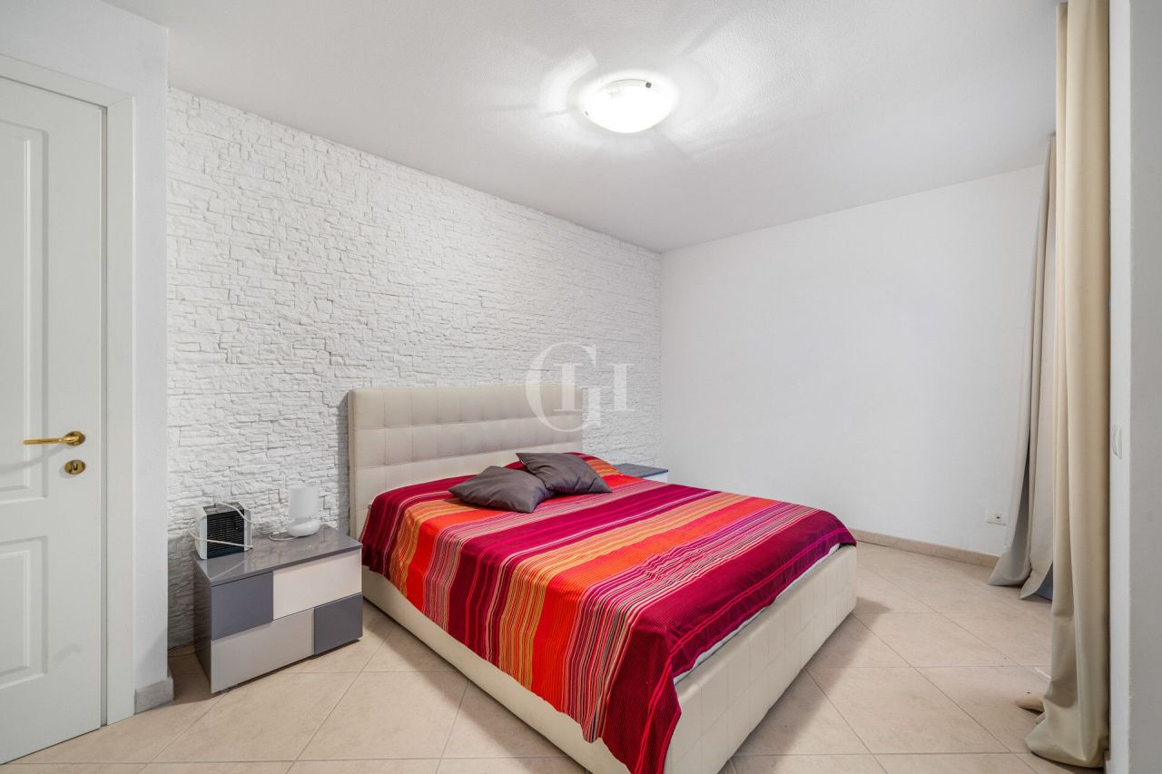 Villa sul Lago di Garda, Italia, 330 m² - foto 16